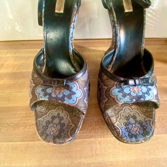 Stunning Prada Metallic Jacquard Wedges Eu 39.5 ( Eu 39 ran small) - Picture 5 of 9